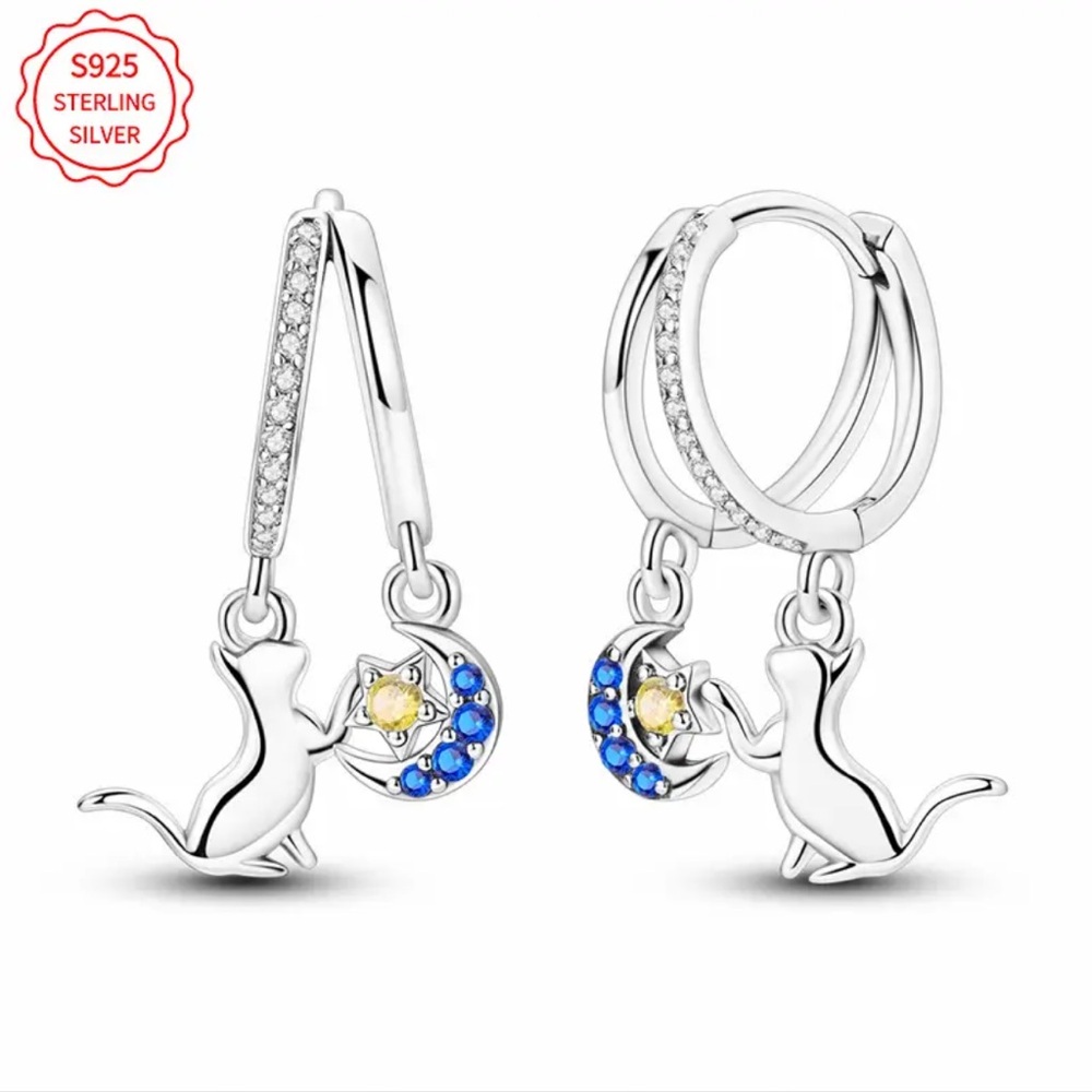 925 Cat Picking Star From Moon Double Hooped Earrings-NEW